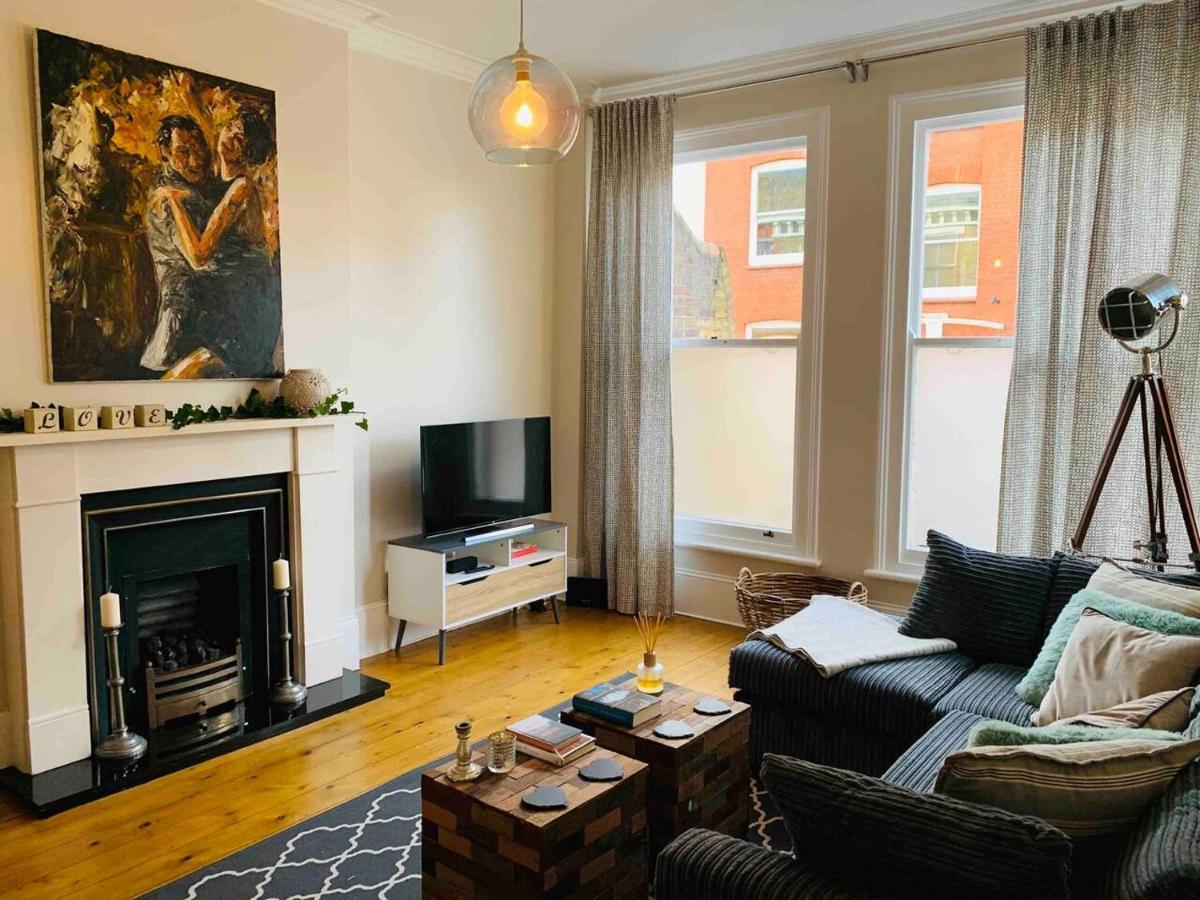 Luxury Fulham Flat With 5* Touches Nr River Thames Лондон Экстерьер фото